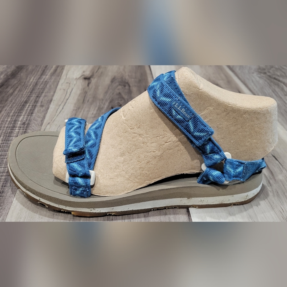 L.L.Bean Katahdin 4-Point Strappy Sandals in Blue. 